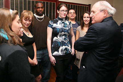 Michigan Senator Carl Levin visited Albion College in 2008.