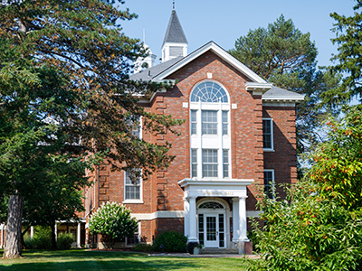 Robinson Hall is home to Albion College's Economics and Management Department.